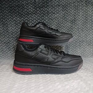 Under Armour Court 96 Women's Black Running Shoes Casual Sneakers Size 9